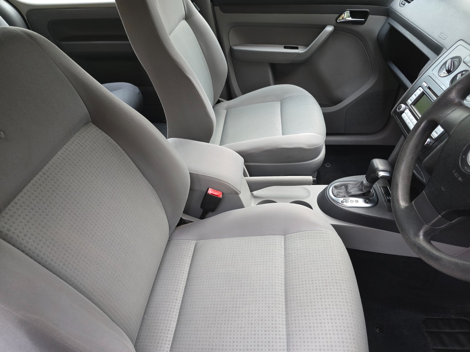 Used Volkswagen Caddy Maxi Life 2009 for sale - 77043295: Photo 19