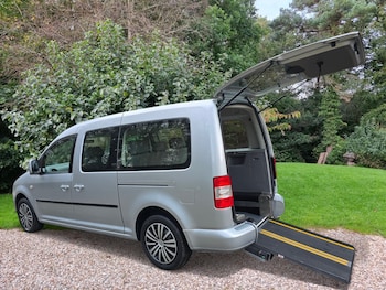 Used Volkswagen Caddy Maxi Life 2009 for sale - 77043295: Photo
