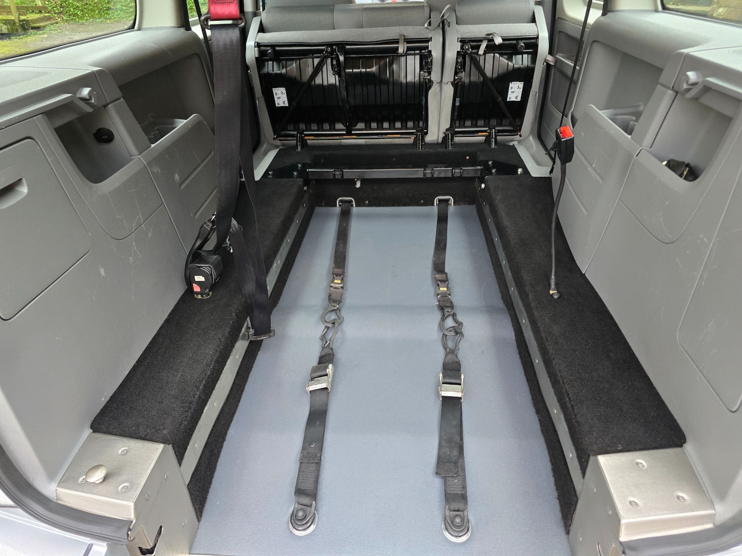 Used Volkswagen Caddy Maxi Life 2009 for sale - 77043295: Photo 6