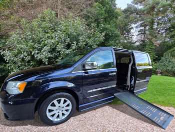 2011 (61) - 2.8 CRD Auto 4 Seater Side Entry Wheelchair Accessible Vehicle 5-Door