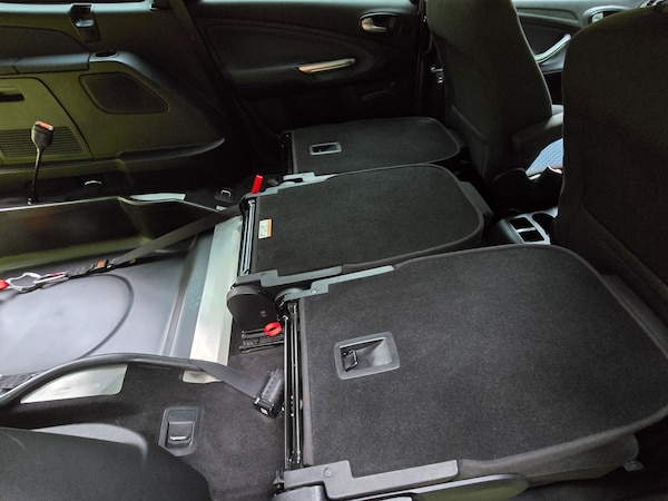 Used Ford Galaxy 2008 for sale - 76243129: Photo 24