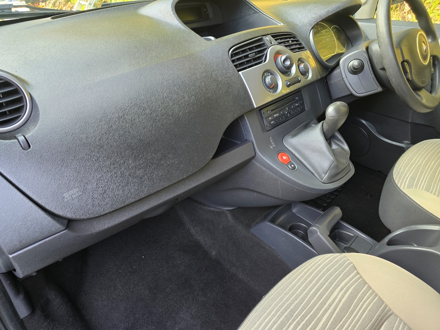 Used Renault Kangoo 2012 for sale - 76415041: Photo 20