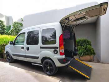 2008 (08) - Auto Drive From Wheelchair Accessible Vehicle Auto Tailgate + 26,105 Miles 5-Door