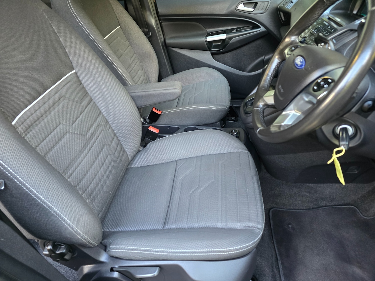 Used Ford Grand Tourneo Connect 2017 for sale - 76178589: Photo 12