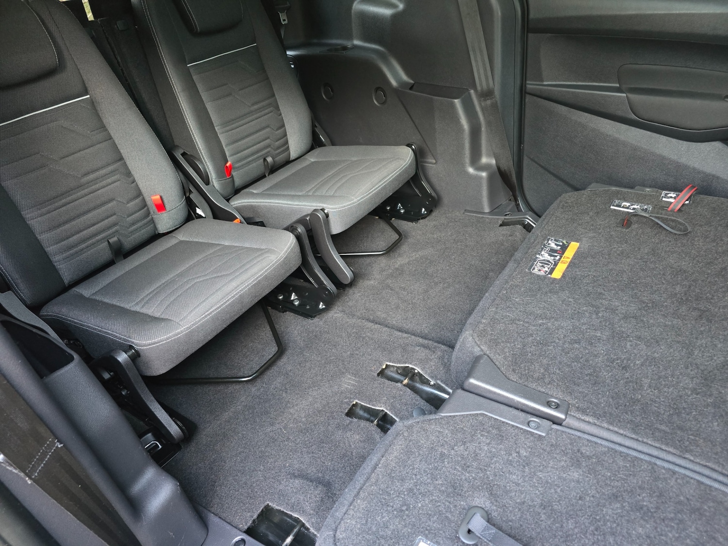 Used Ford Grand Tourneo Connect 2017 for sale - 76178589: Photo 16