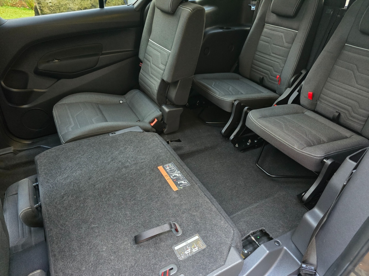 Used Ford Grand Tourneo Connect 2017 for sale - 76178589: Photo 17