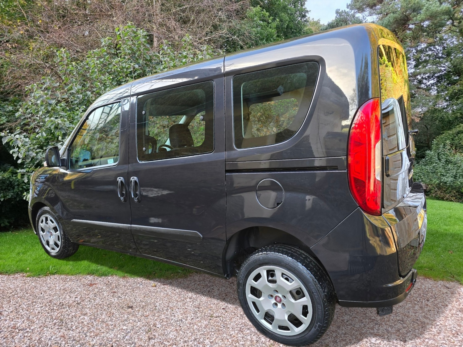 Used Fiat Doblo 2015 for sale - 76527267: Photo 11