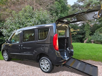 Used Fiat Doblo 2015 for sale - 76527267: Photo