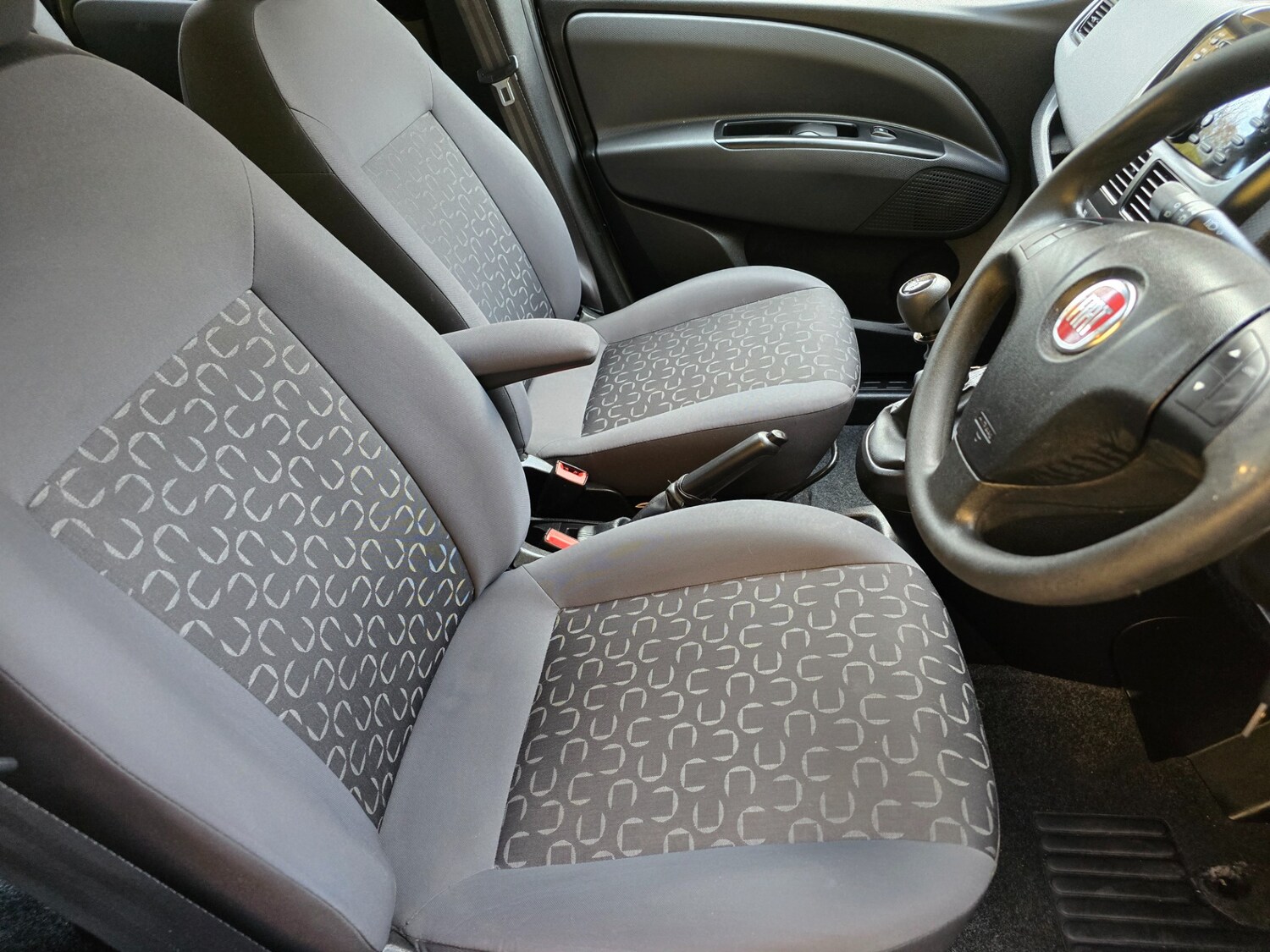 Used Fiat Doblo 2015 for sale - 76527267: Photo 22