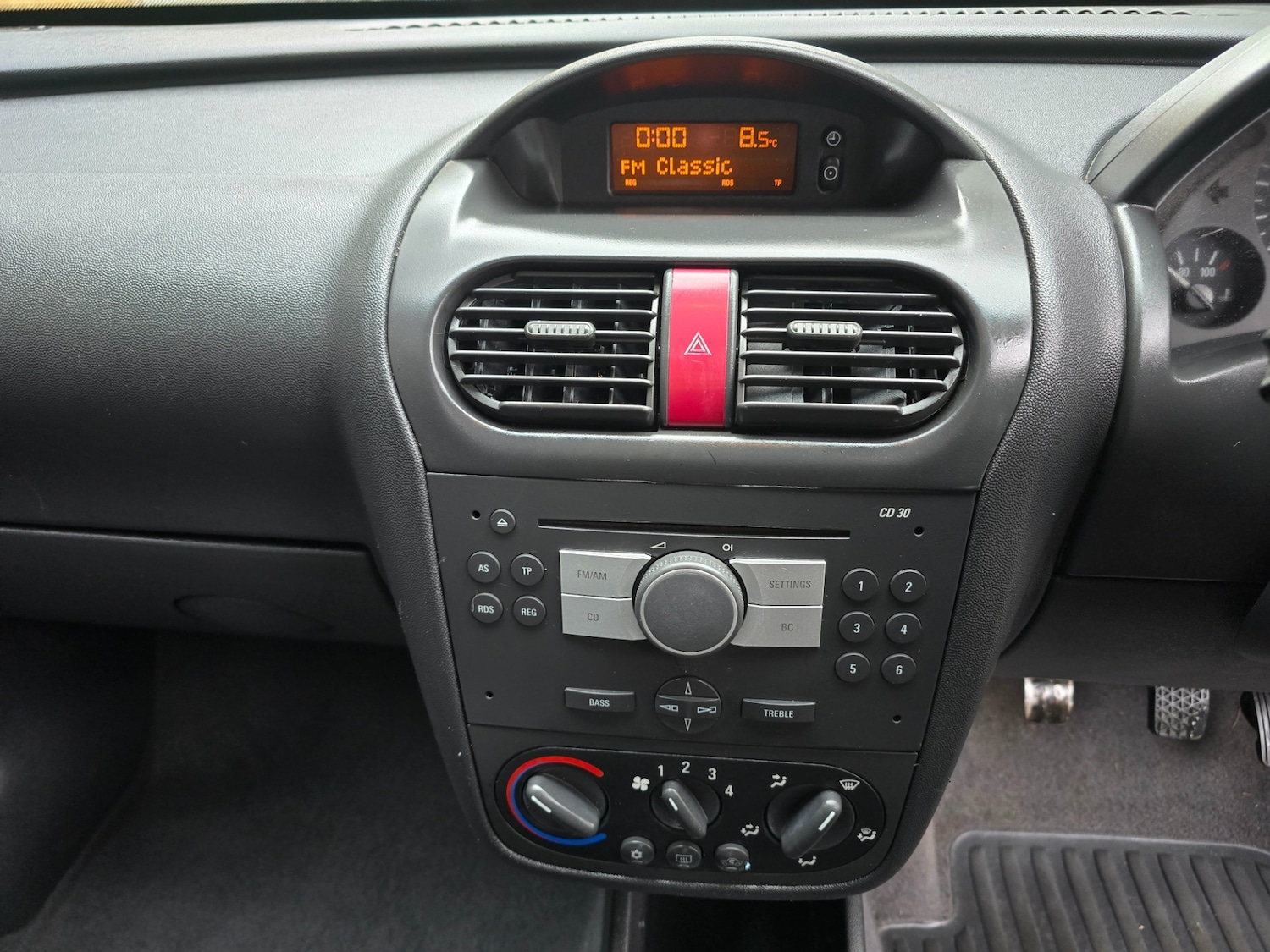 Used Vauxhall Combo 2009 for sale - 77043179: Photo 24