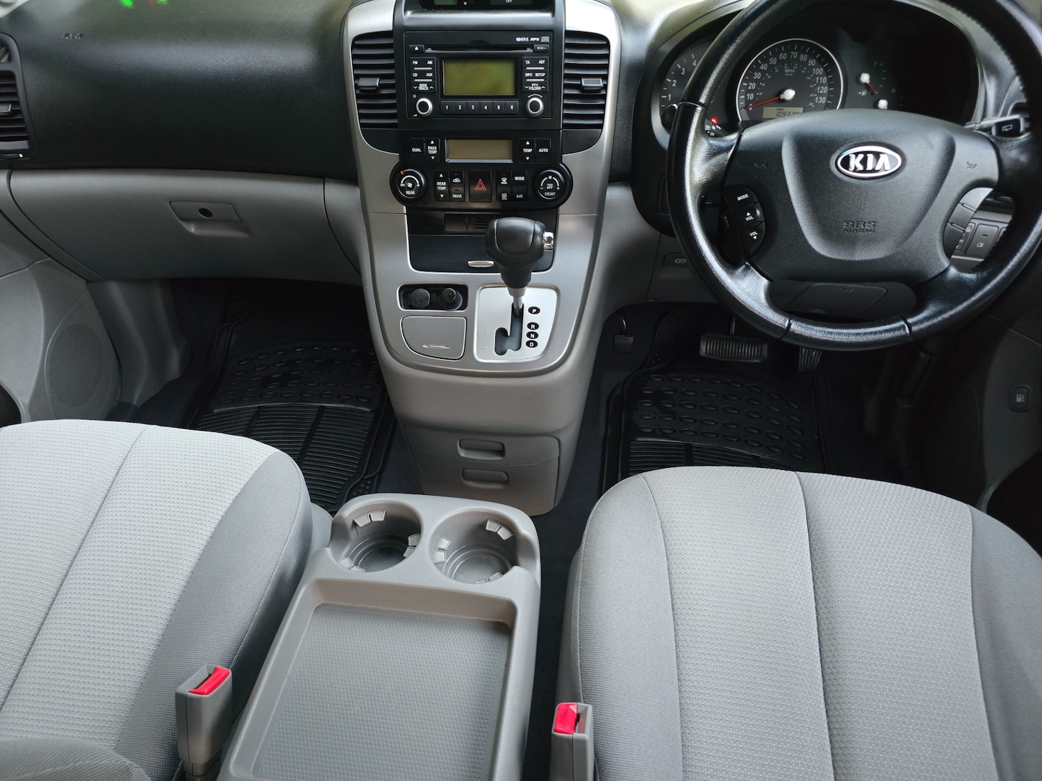 Used Kia Sedona 2010 for sale - 76300684: Photo 13