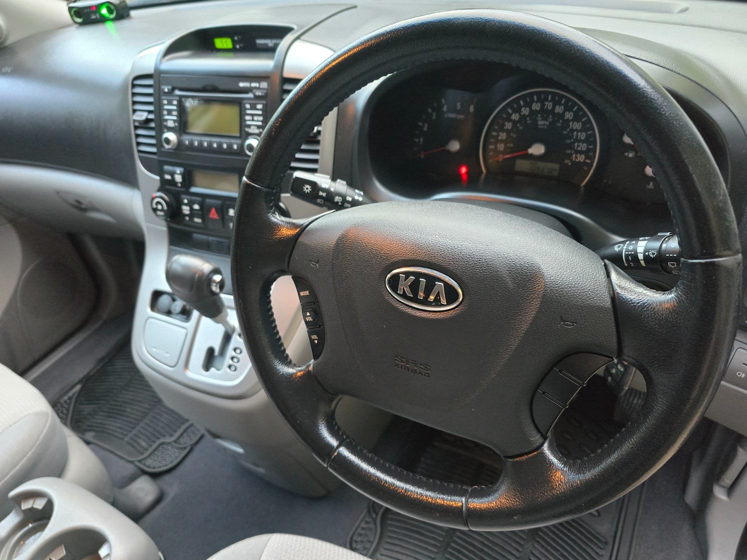Used Kia Sedona 2010 for sale - 76300684: Photo 19