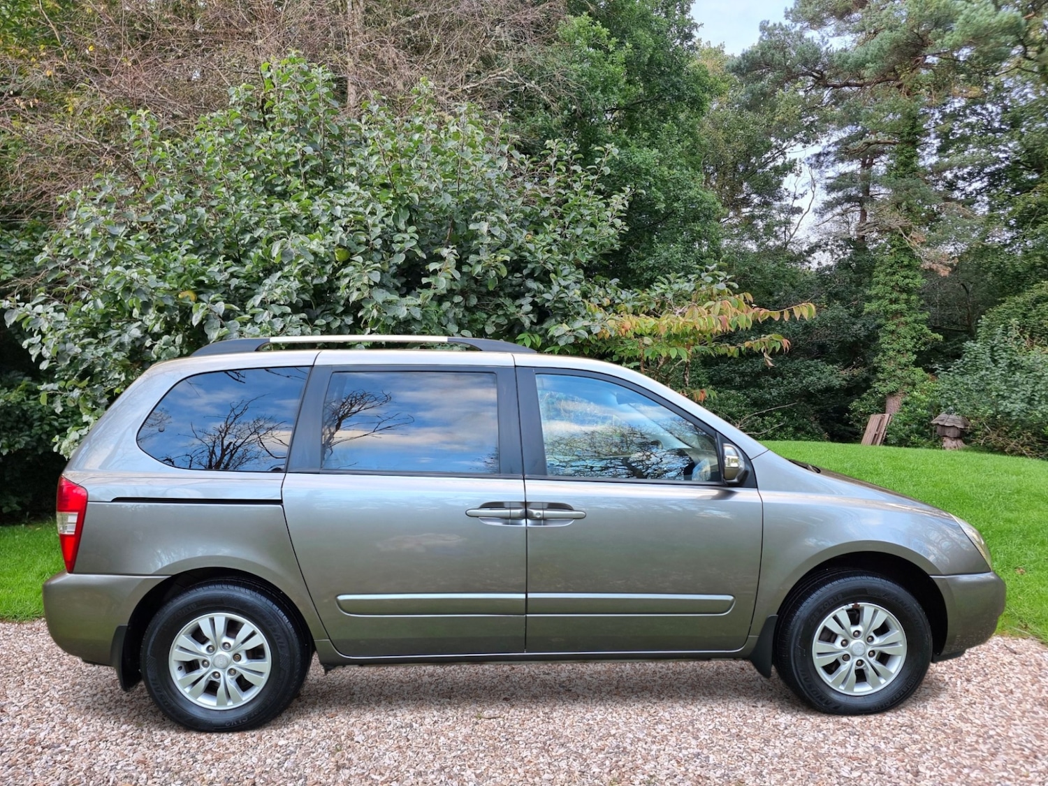 Used Kia Sedona 2011 for sale - 78062085: Photo 10