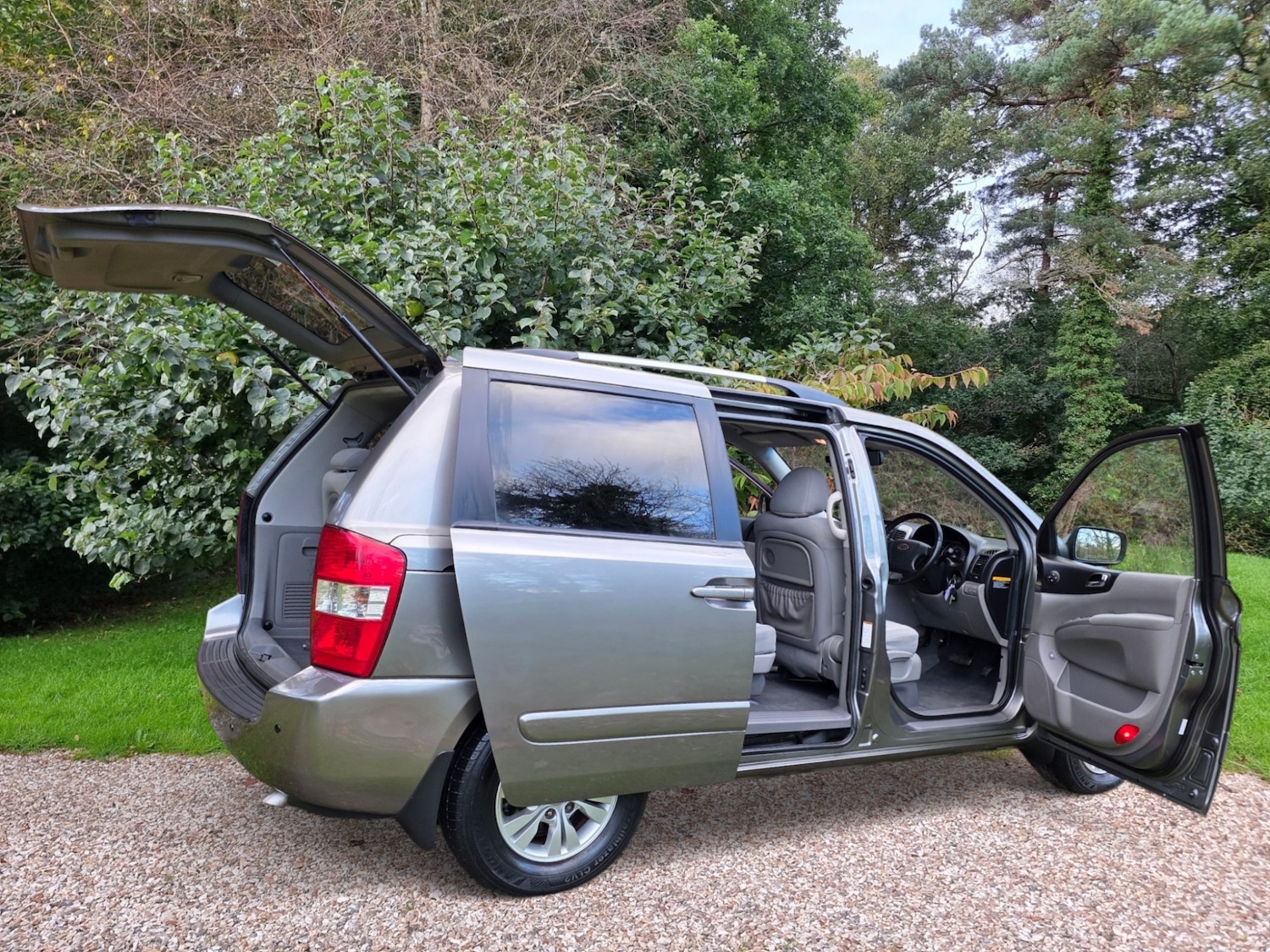 Used Kia Sedona 2011 for sale - 78062085: Photo 13