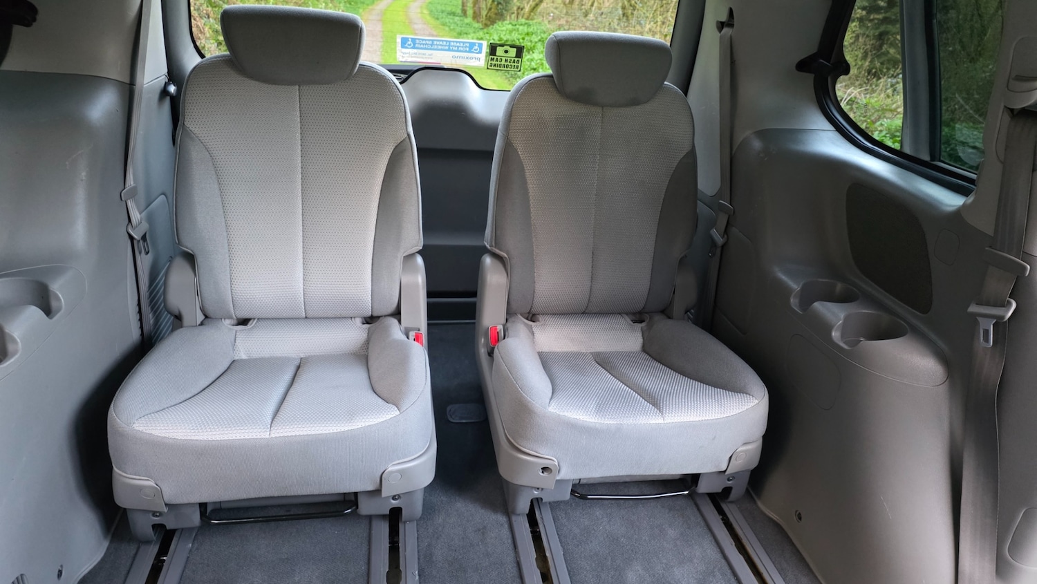 Used Kia Sedona 2011 for sale - 78062085: Photo 22