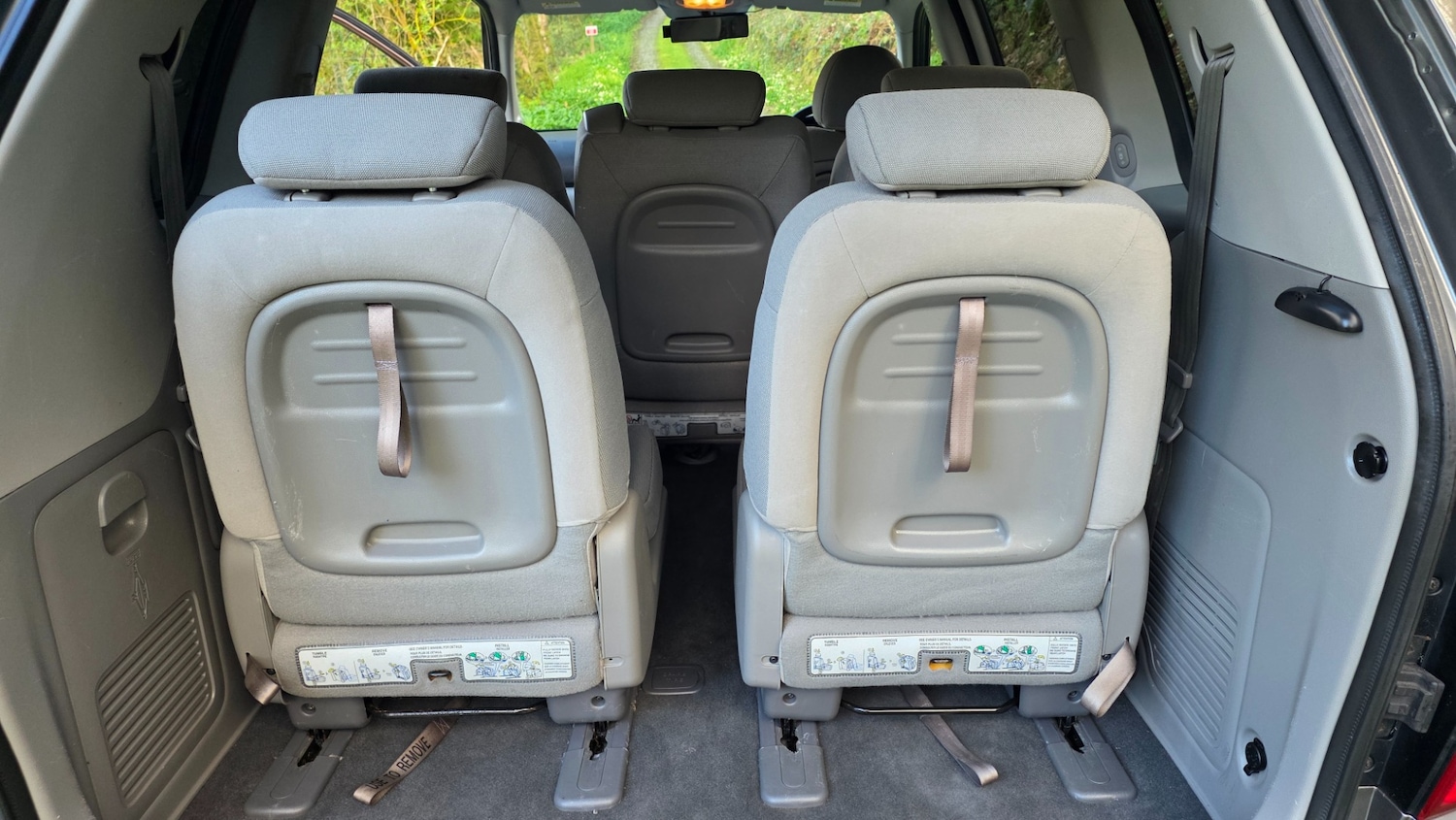 Used Kia Sedona 2011 for sale - 78062085: Photo 23