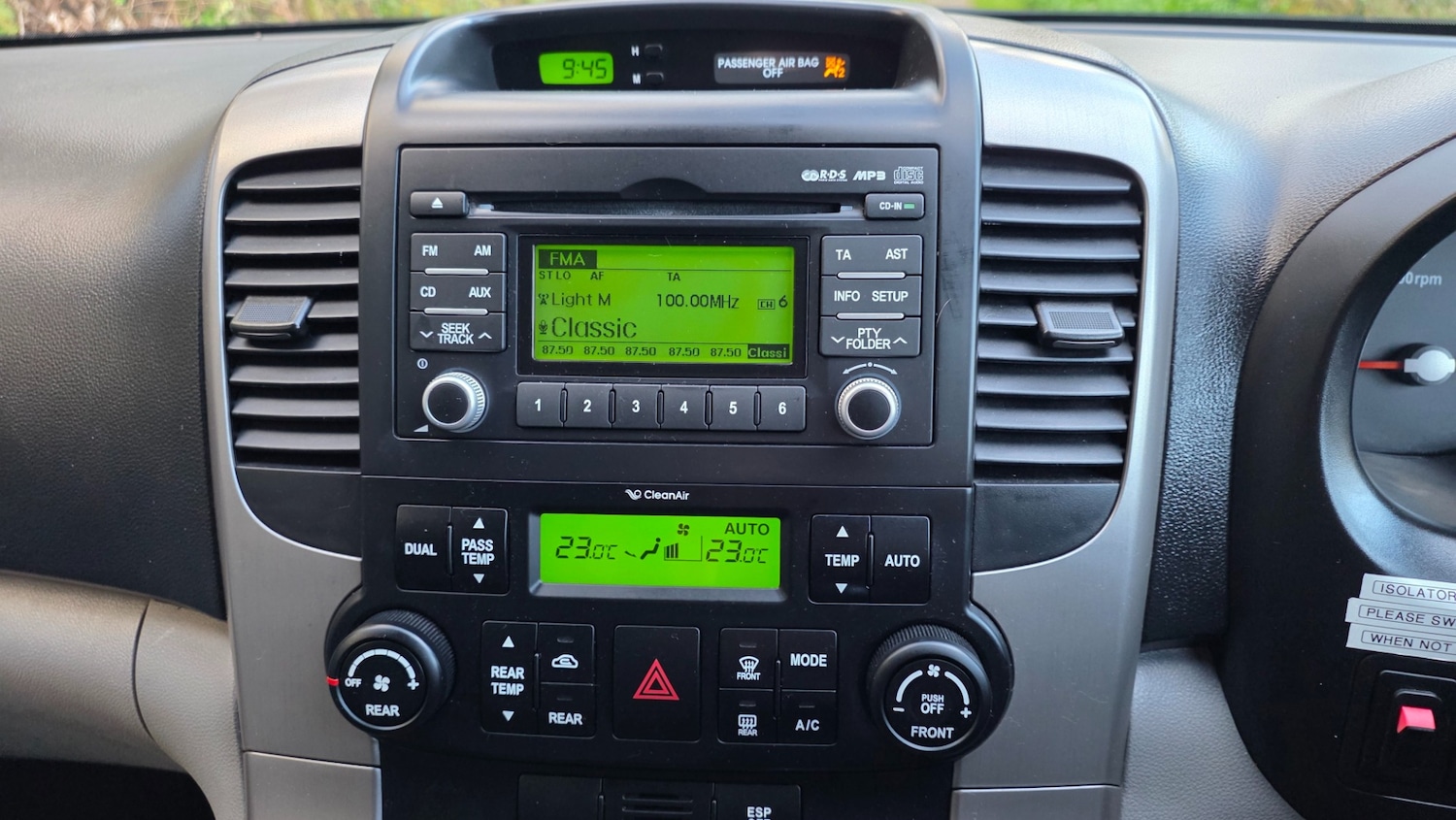 Used Kia Sedona 2011 for sale - 78062085: Photo 29