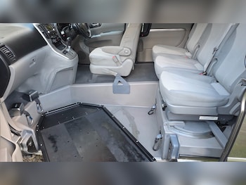 Used Kia Sedona 2011 for sale - 78062085: Photo