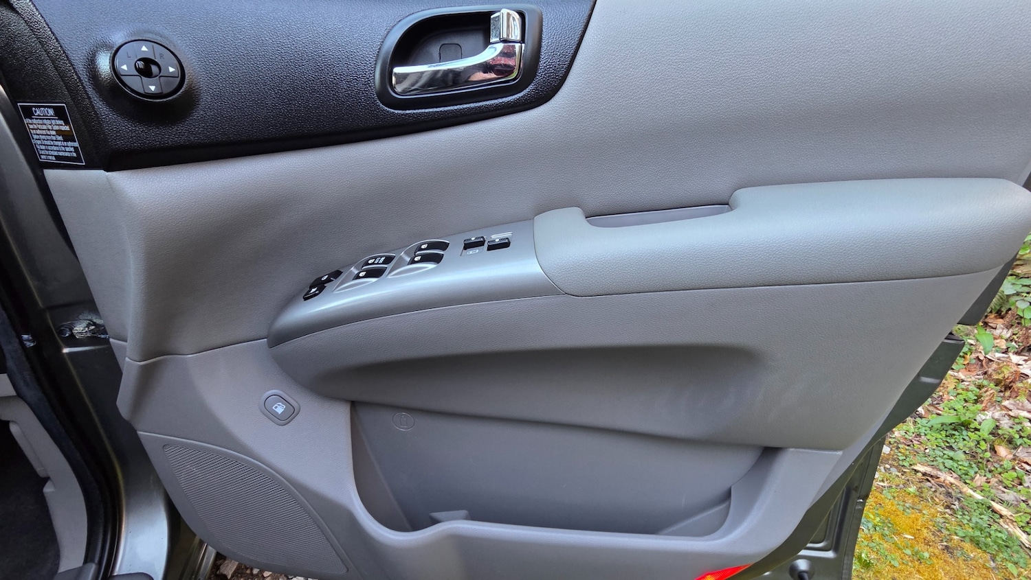 Used Kia Sedona 2011 for sale - 78062085: Photo 31