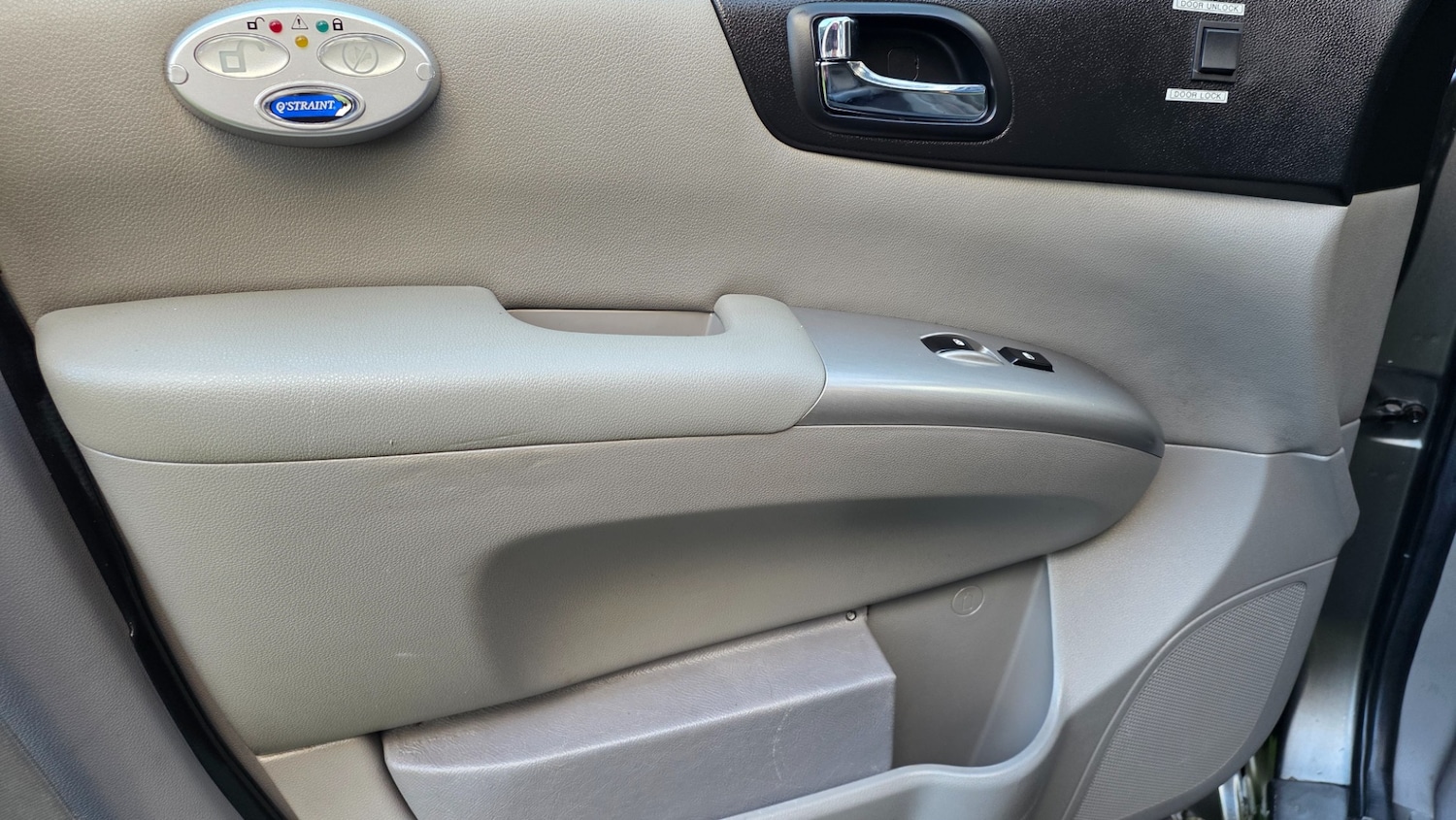 Used Kia Sedona 2011 for sale - 78062085: Photo 34