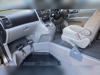 Used Kia Sedona 2011 for sale - 78062085: Photo