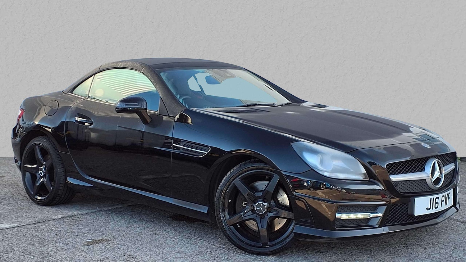 Used Mercedes-Benz SLK 2015 for sale - 76022405: Photo 1