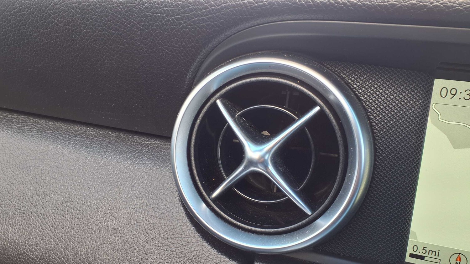 Used Mercedes-Benz SLK 2015 for sale - 76022405: Photo 26