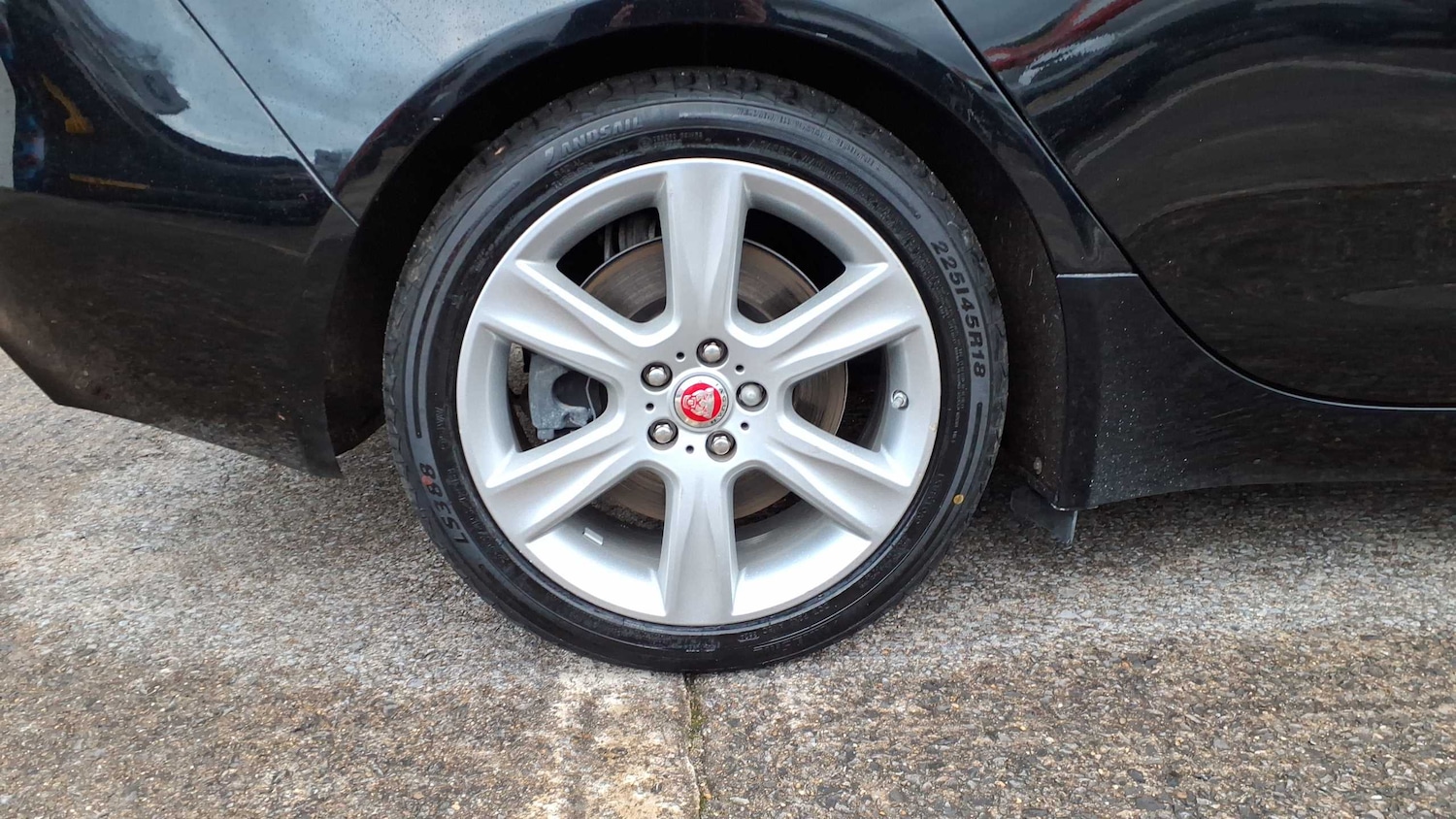 Used Jaguar XE 2019 for sale - 77443310: Photo 6