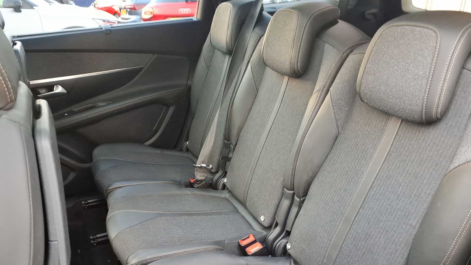 Used Peugeot 5008 2020 for sale - 76889711: Photo 14