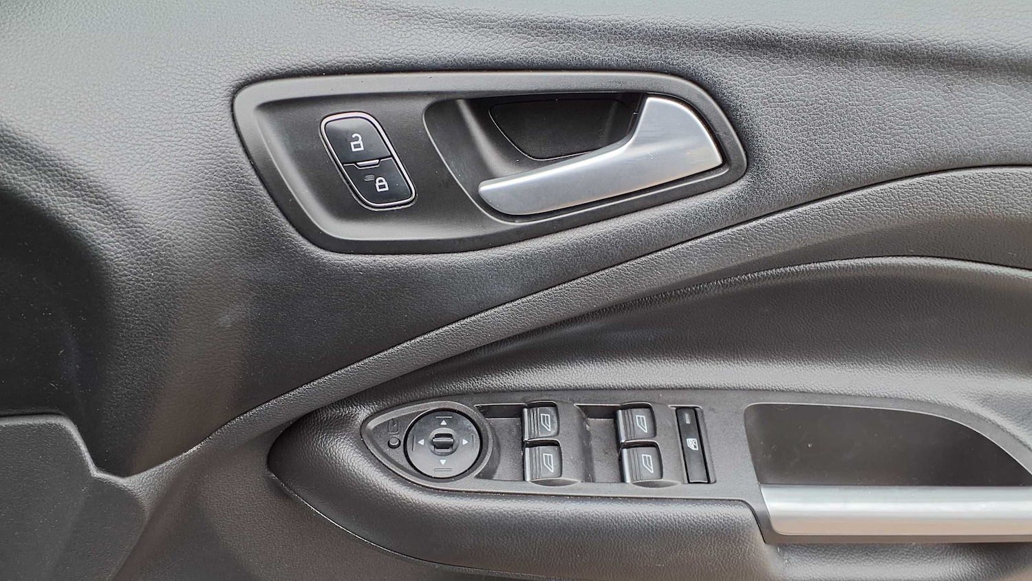 Used Ford Kuga 2018 for sale - 77257237: Photo 15