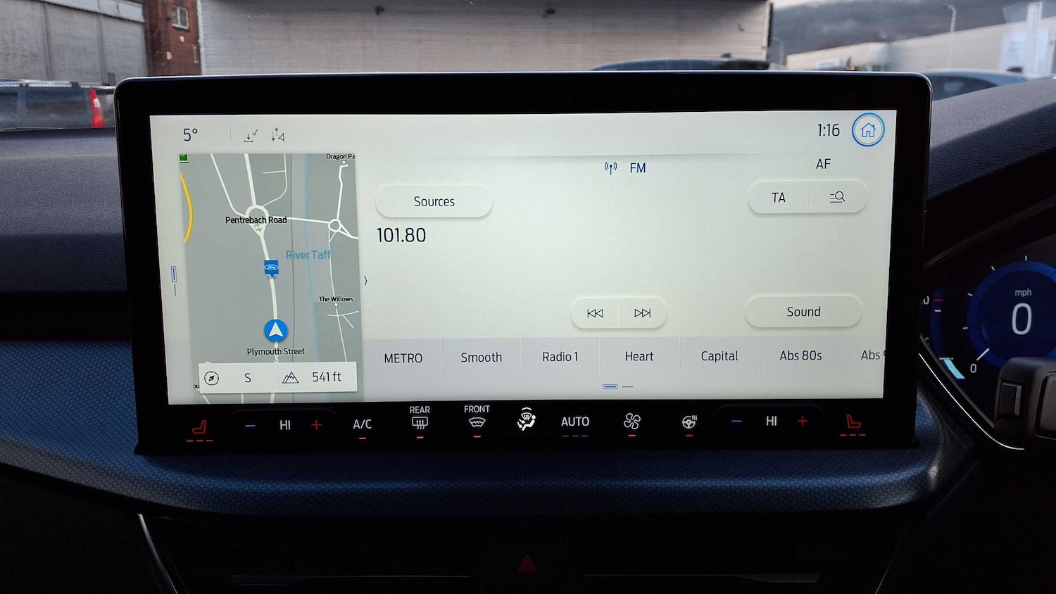 Used Ford Focus 2023 for sale - 76789194: Photo 11