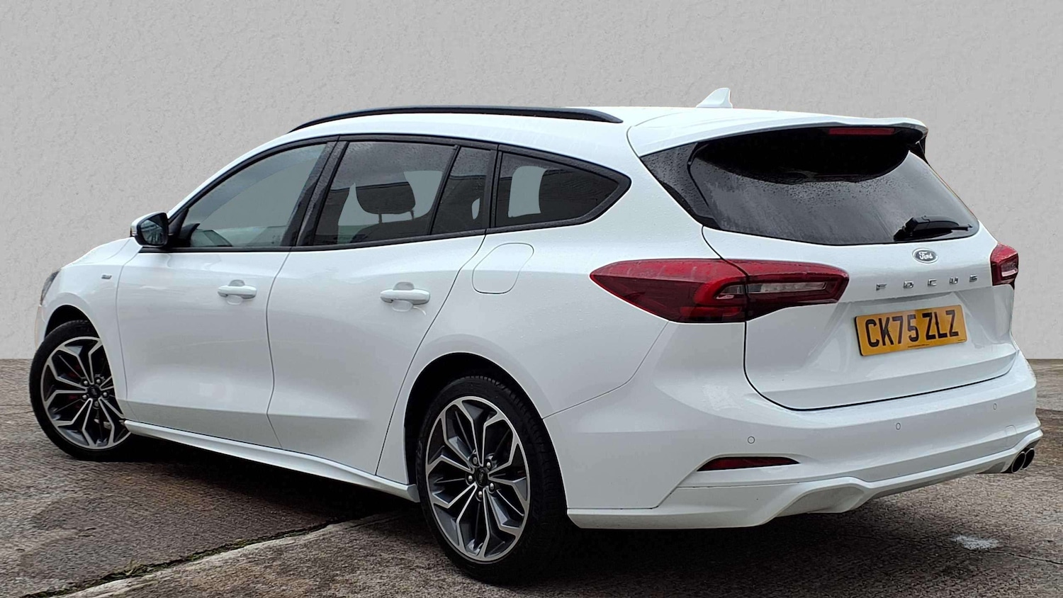 Used Ford Focus 2025 for sale - 76978845: Photo 2