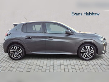 Used Peugeot 208 2023 for sale - 76718266: Photo