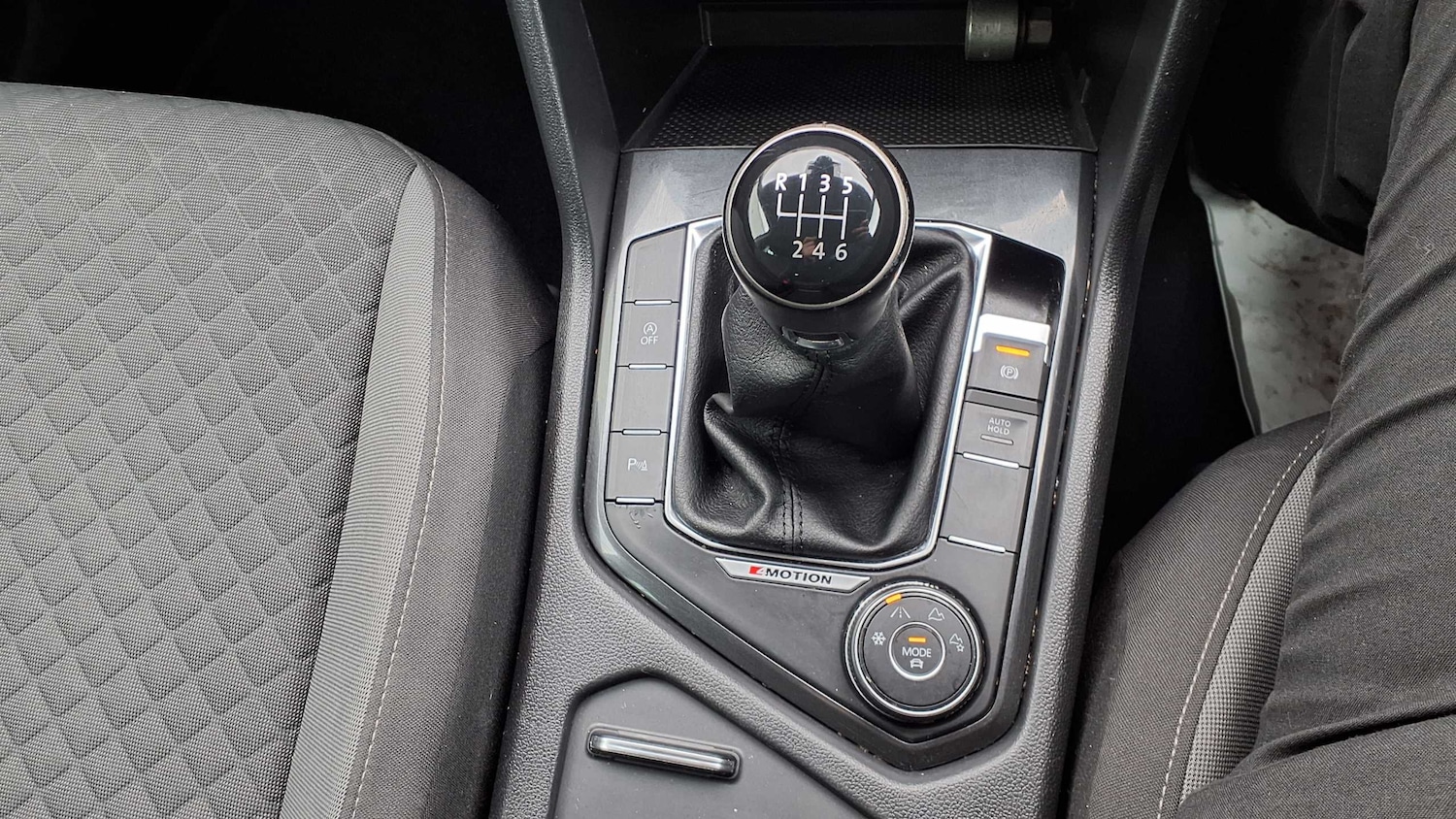 Used Volkswagen Tiguan 2018 for sale - 77282069: Photo 16