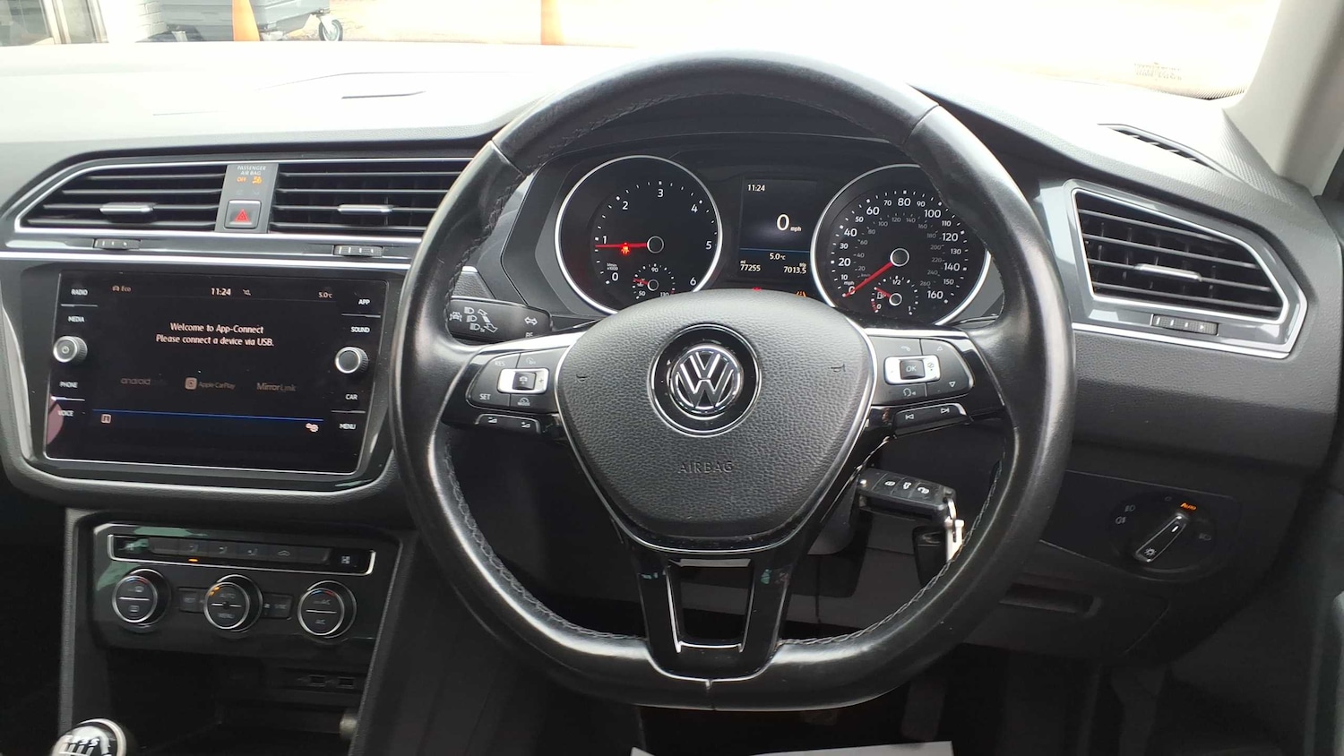 Used Volkswagen Tiguan 2018 for sale - 77282069: Photo 9