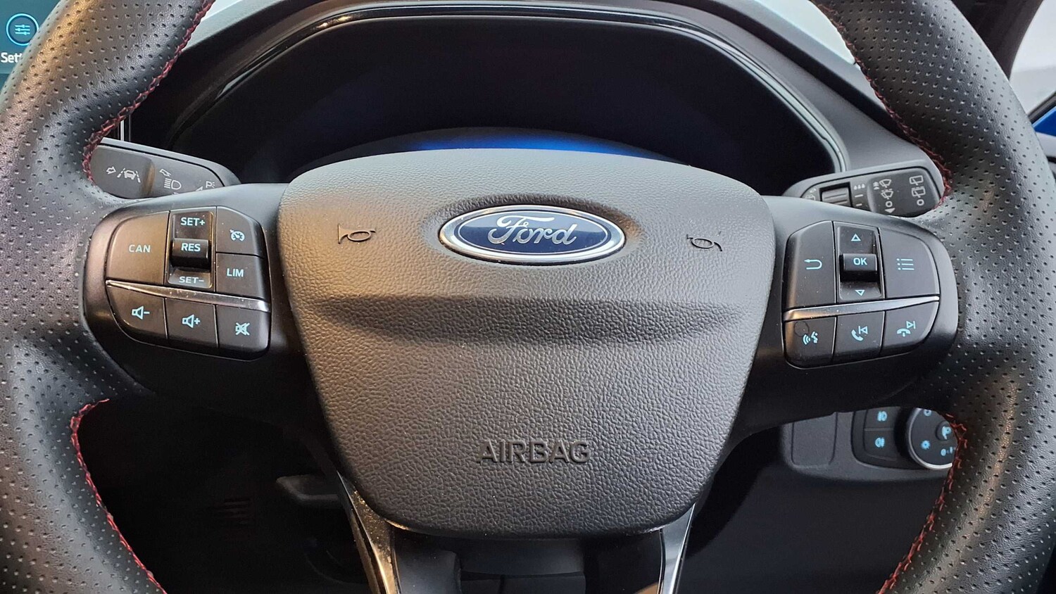 Used Ford Focus 2022 for sale - 76842986: Photo 16