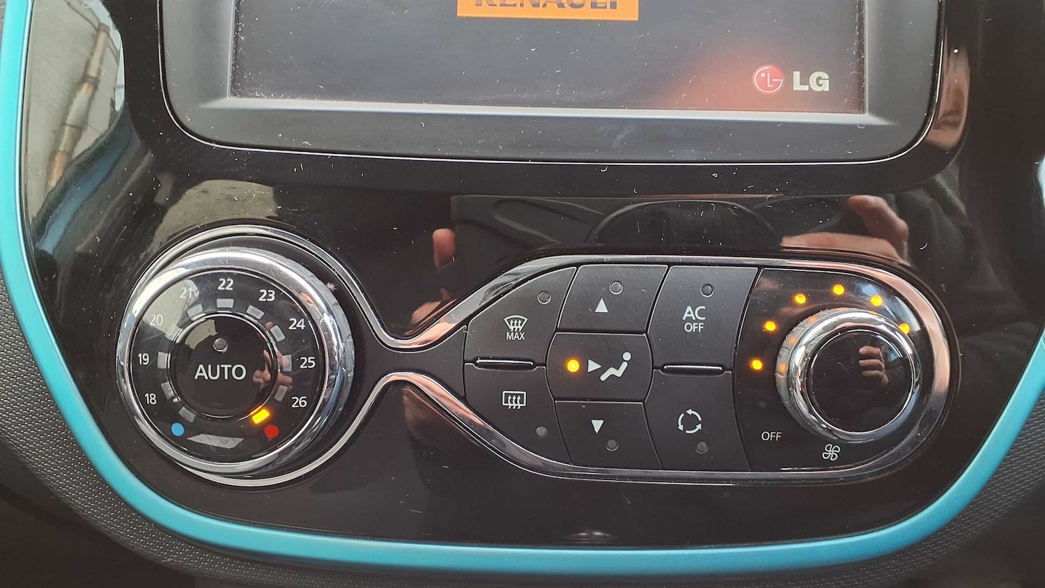 Used Renault Captur 2015 for sale - 76929073: Photo 18