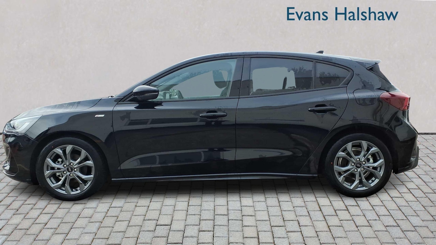 Used Ford Focus 2025 for sale - 77943083: Photo 3