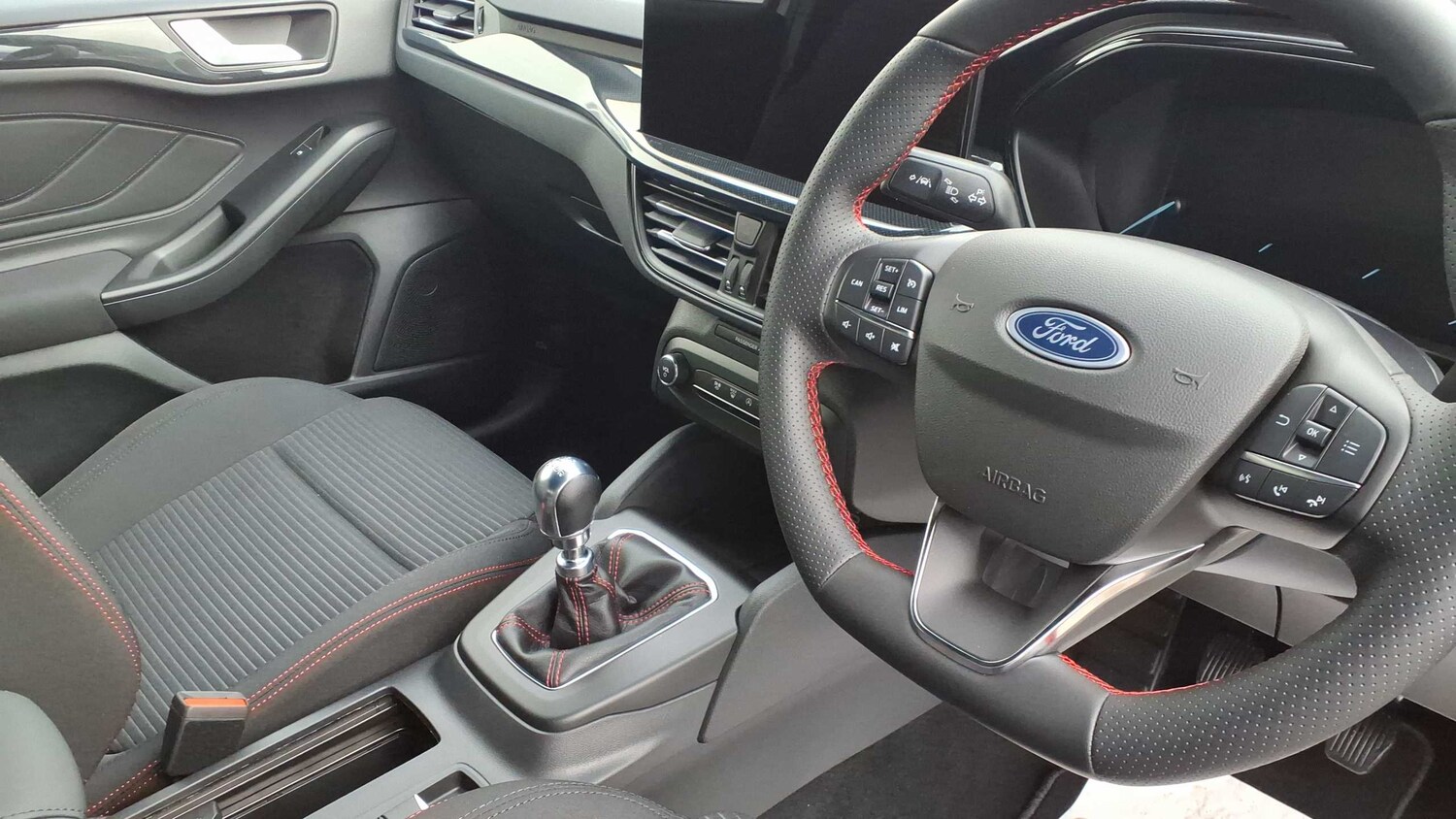 Used Ford Focus 2025 for sale - 77943083: Photo 8