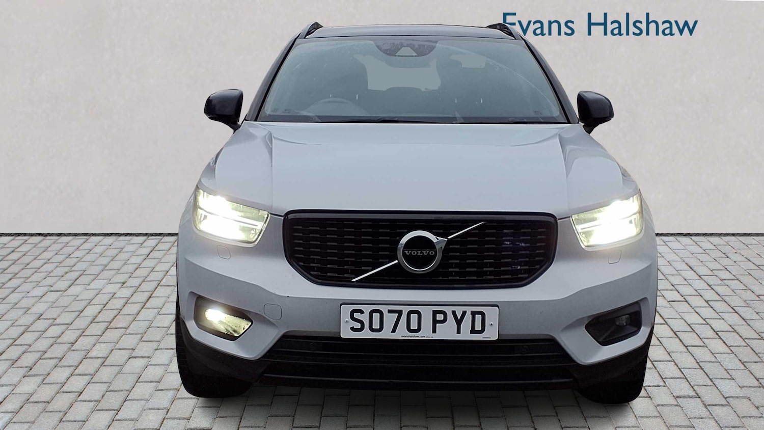 Used Volvo XC40 2020 for sale - 76889724: Photo 3