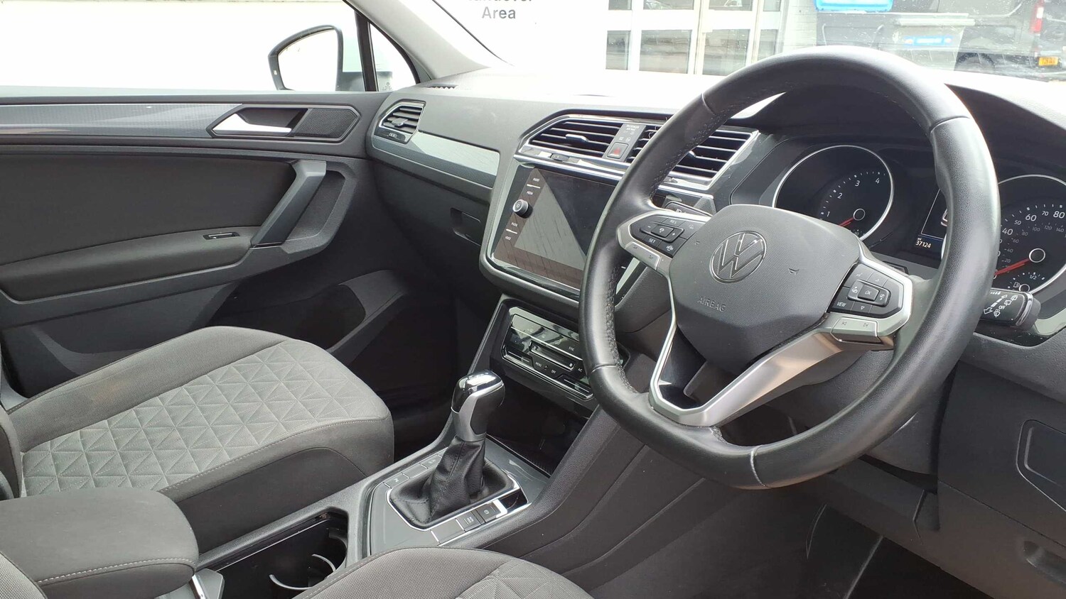 Used Volkswagen Tiguan 2022 for sale - 77628104: Photo 8