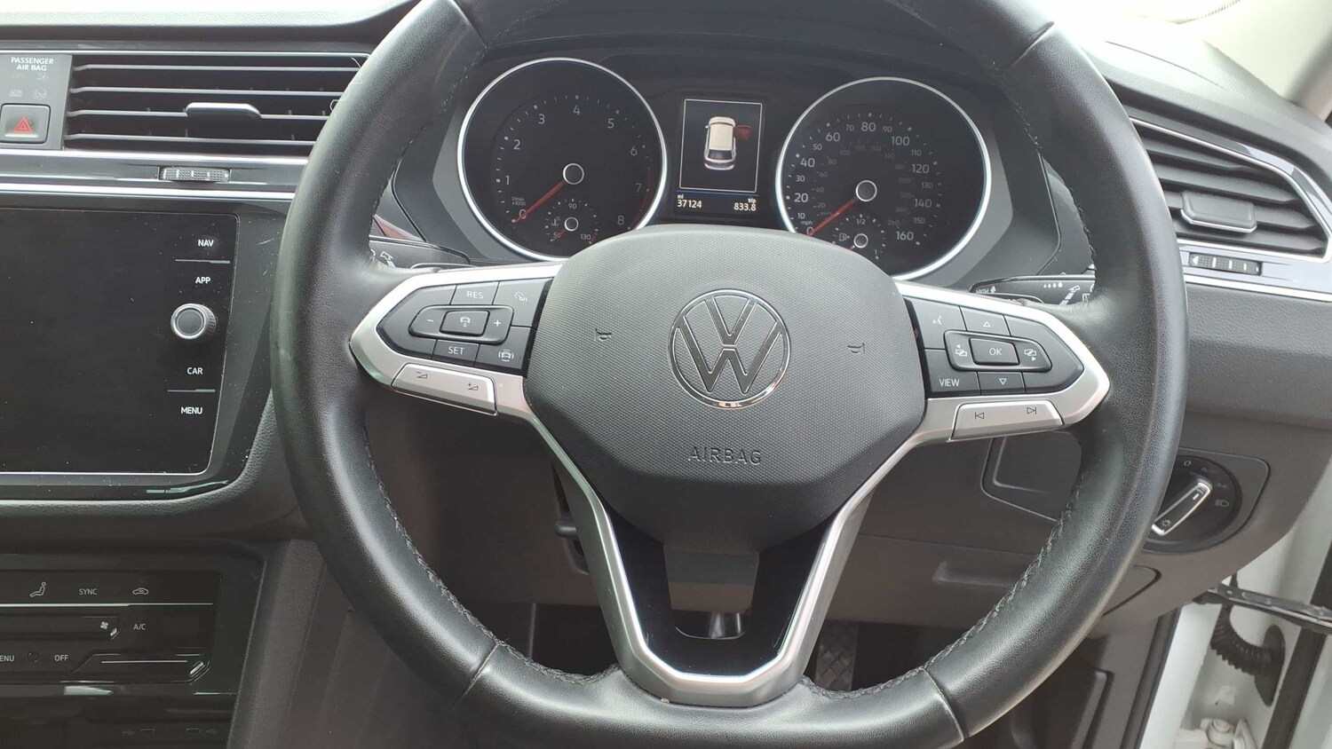 Used Volkswagen Tiguan 2022 for sale - 77628104: Photo 9