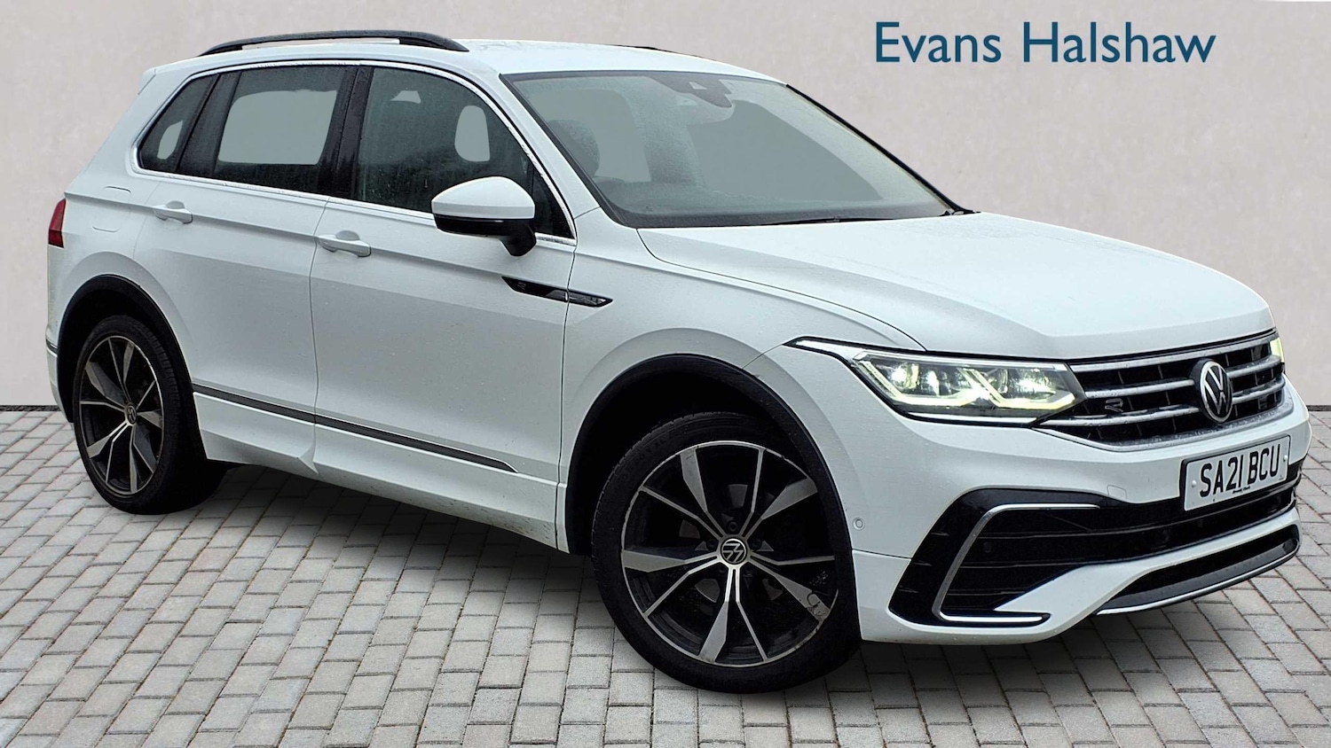 Used Volkswagen Tiguan 2021 for sale - 76746008: Photo 1