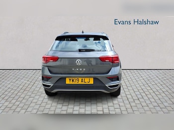 Used Volkswagen T-Roc 2019 for sale - 78831912: Photo
