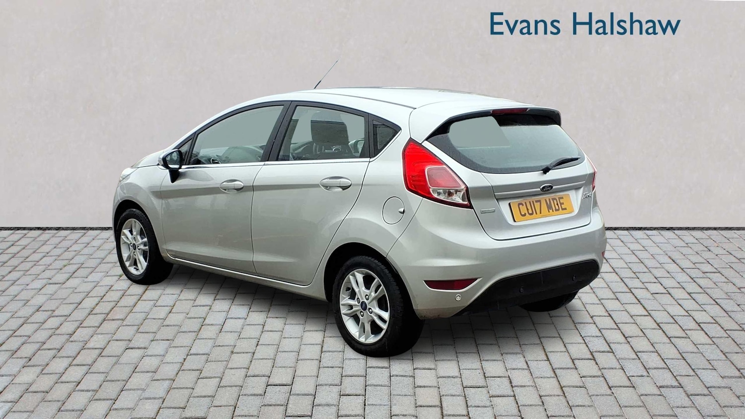 Used Ford Fiesta 2017 for sale - 77308497: Photo 2