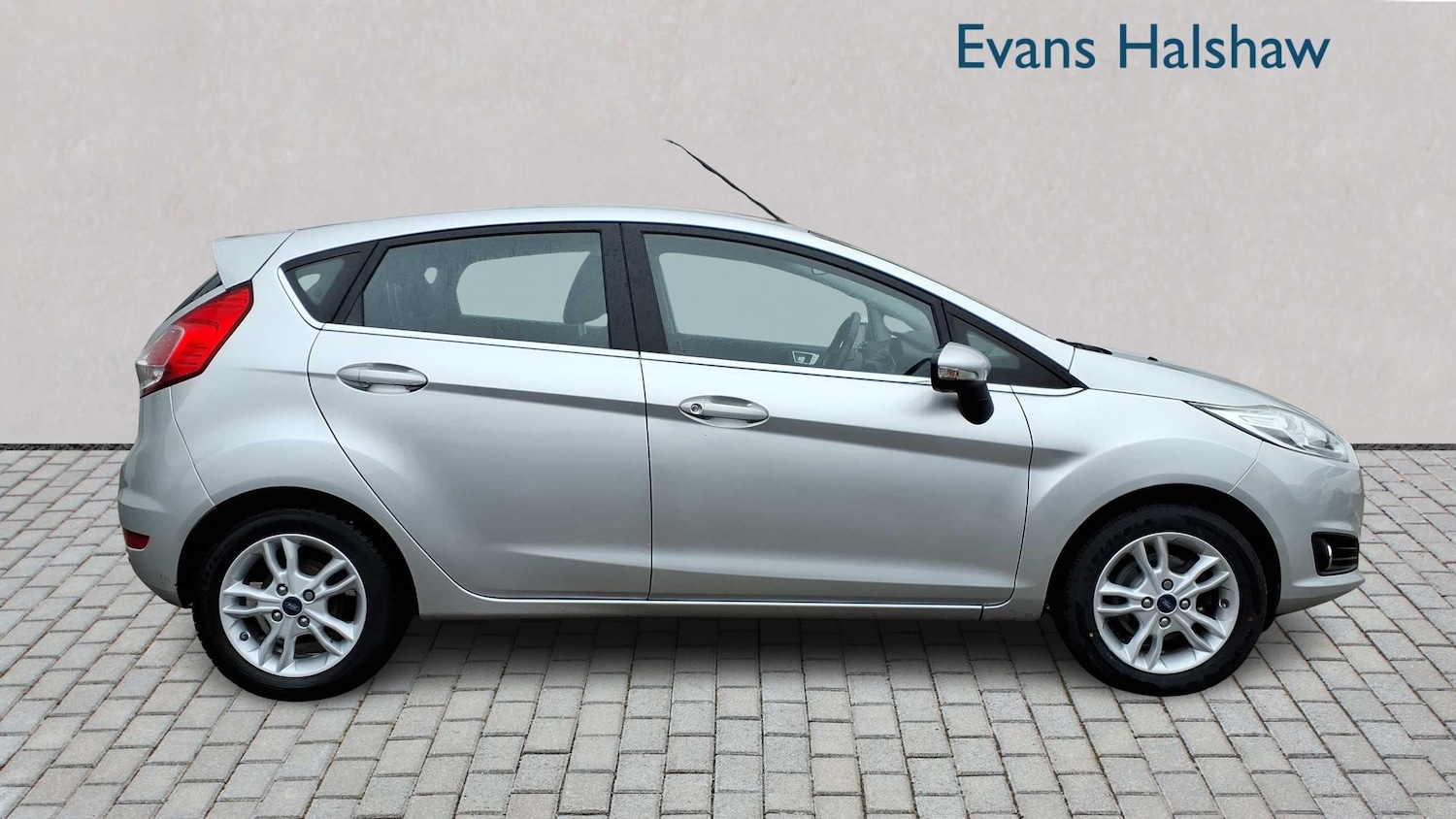 Used Ford Fiesta 2017 for sale - 77308497: Photo 3