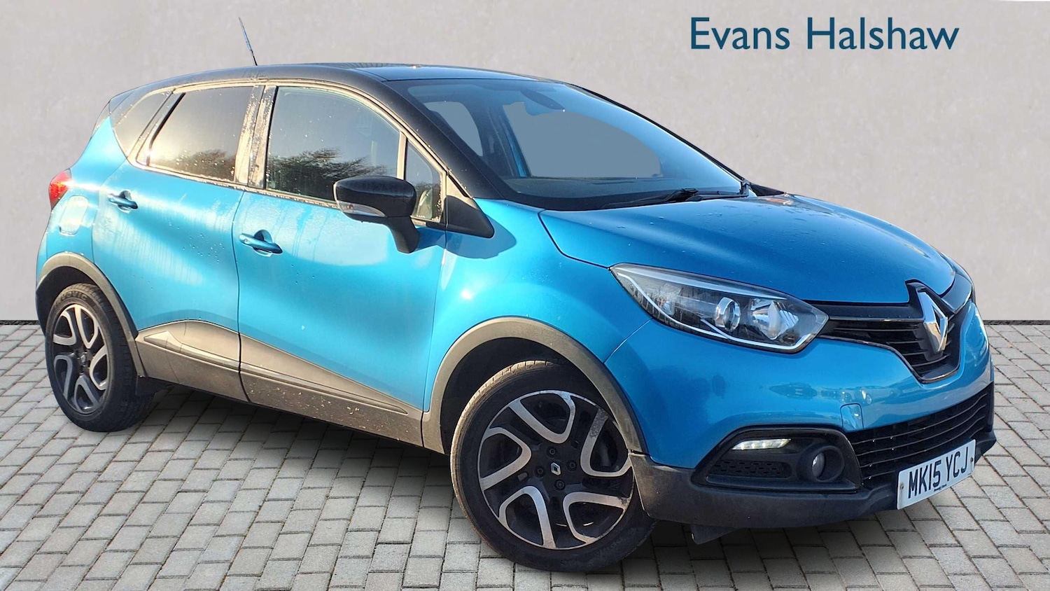 Used Renault Captur 2015 for sale - 76610587: Photo 1