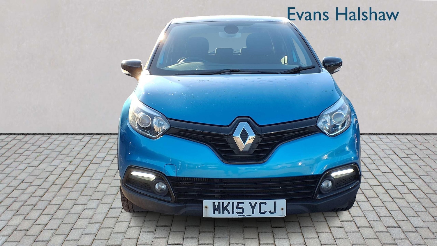 Used Renault Captur 2015 for sale - 76610587: Photo 3