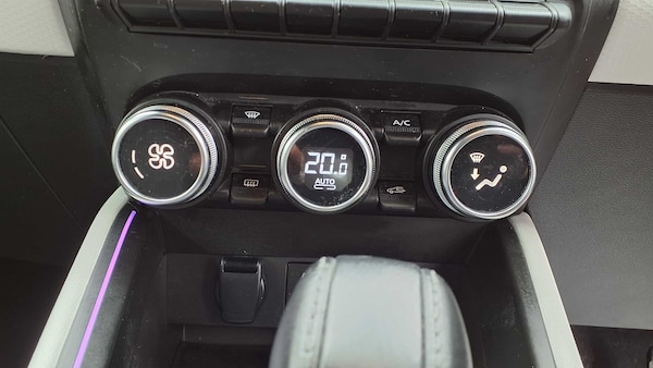 Used Renault Clio 2023 for sale - 76015975: Photo 19