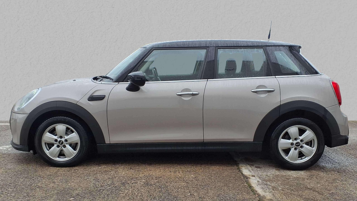 Used MINI Hatch 2022 for sale - 76540829: Photo 6
